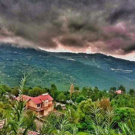 Roof Top Resort Murree Exterior photo
