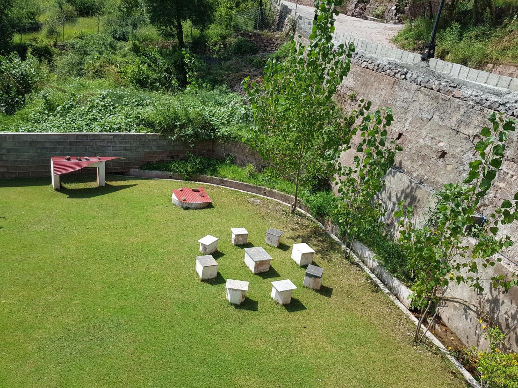 Roof Top Resort Murree Exterior photo