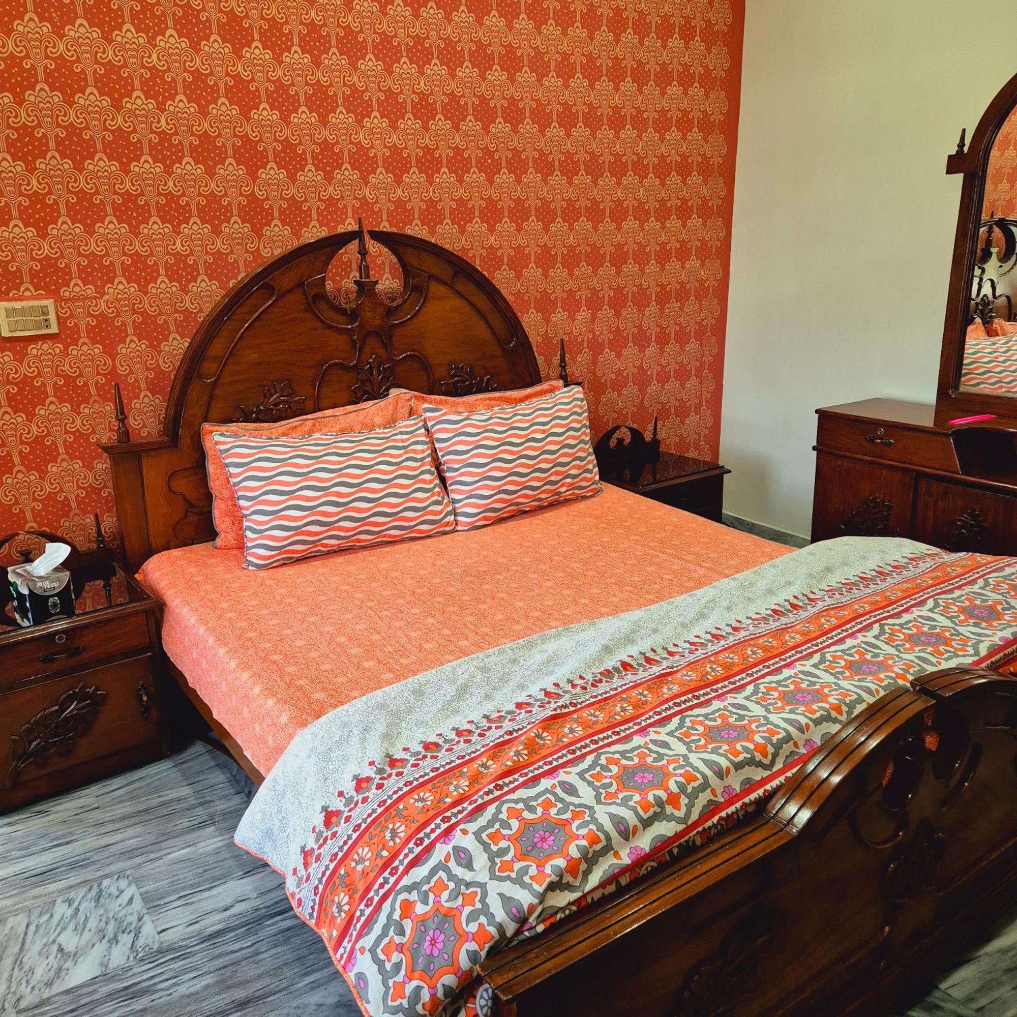 Roof Top Resort Murree Exterior photo