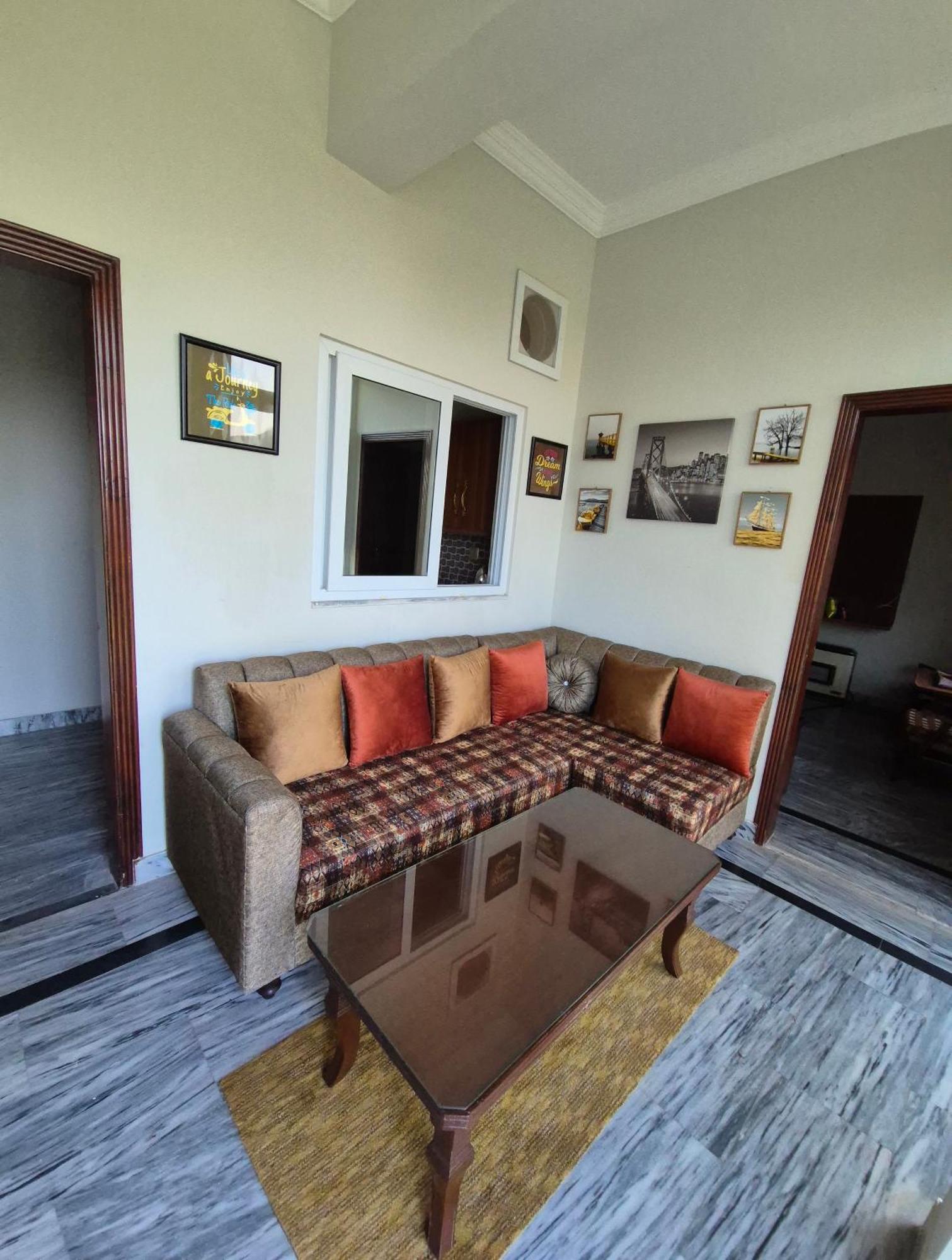 Roof Top Resort Murree Exterior photo