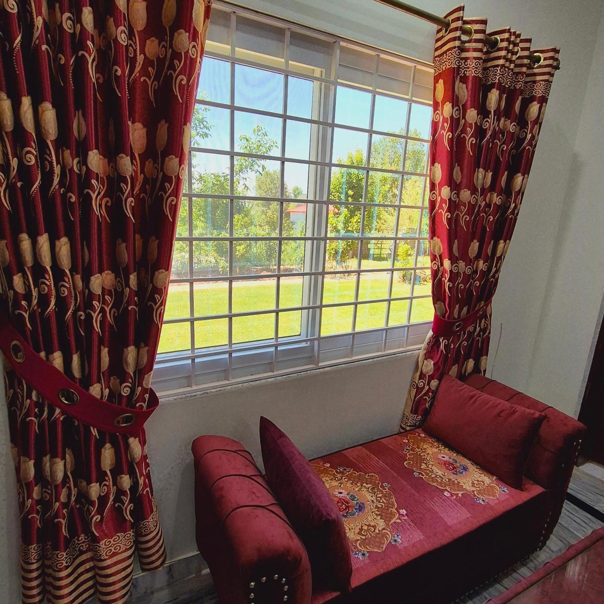 Roof Top Resort Murree Exterior photo